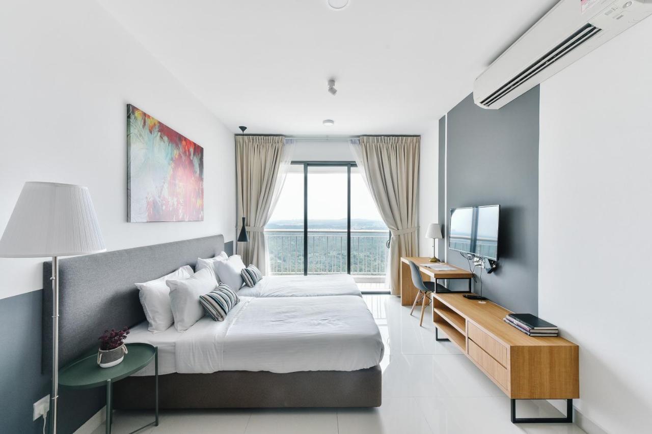 Teega Suites By Subhome Nusajaya  Exterior photo
