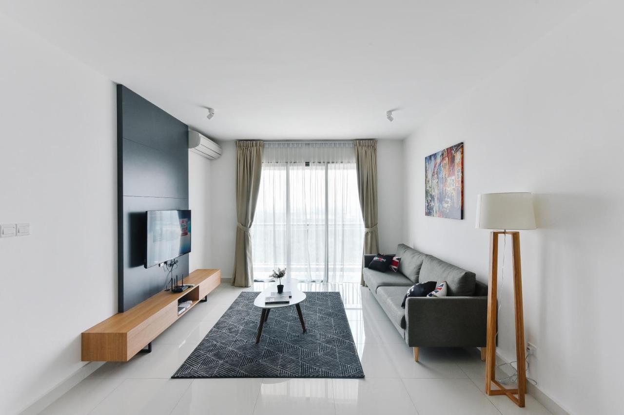 Teega Suites By Subhome Nusajaya  Exterior photo