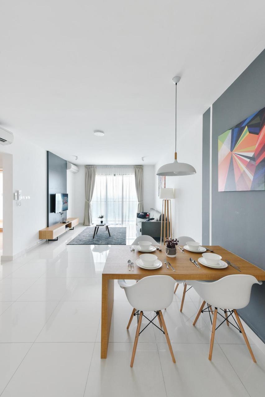 Teega Suites By Subhome Nusajaya  Exterior photo