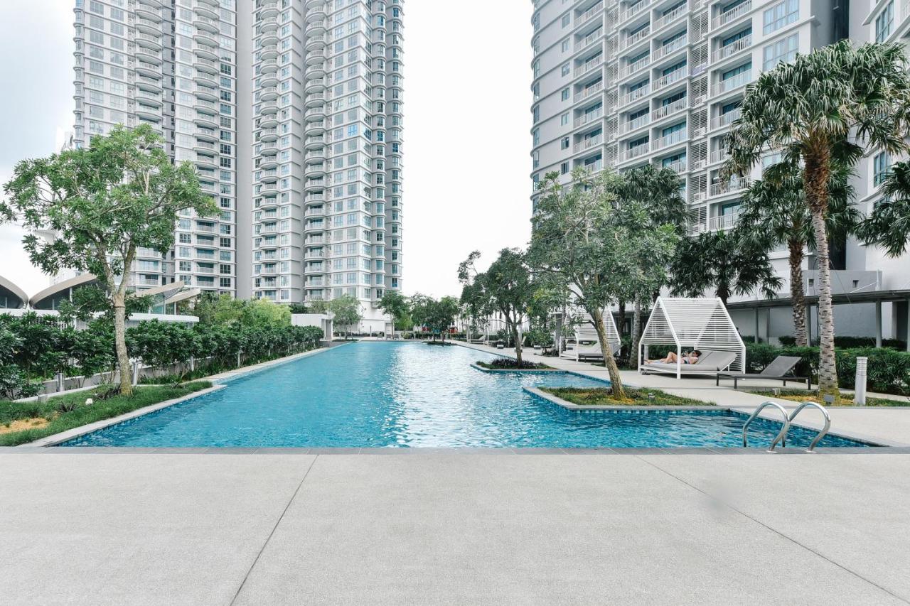 Teega Suites By Subhome Nusajaya  Exterior photo